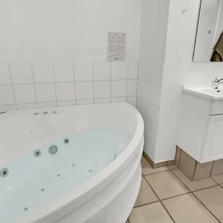 Holiday home 3 Bedroom Beautiful In *